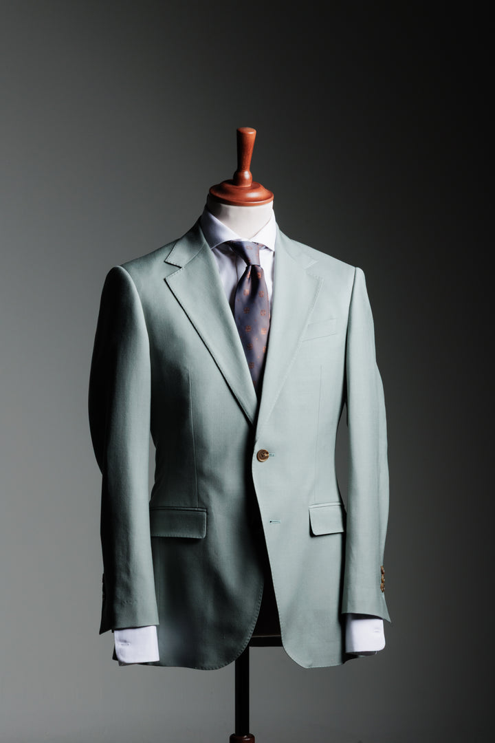 Sérsaumuð jakkaföt